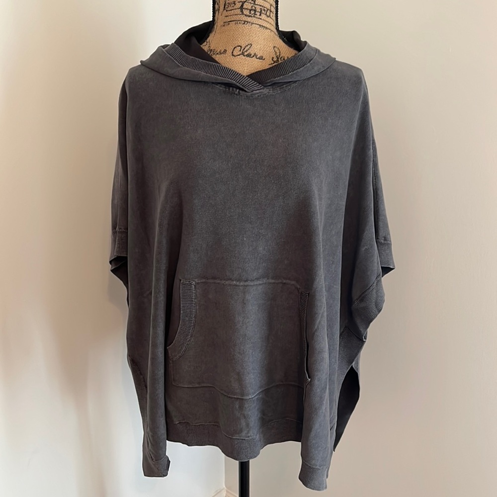 Barefoot dreams poncho
